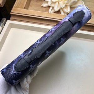 LOUIS VUITTON POCHETTE VOYAGE - Image 3