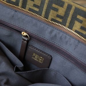 FENDI Tote - Image 4