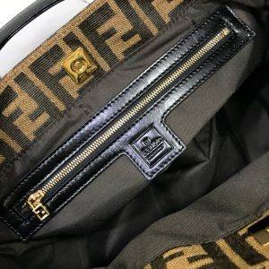 FENDI Tote - Image 7