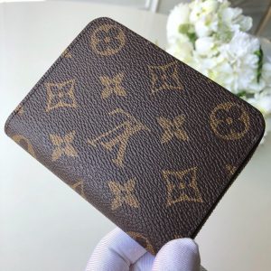 LOUIS VUITTON ZIPPY Wallet - Image 8