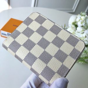 LOUIS VUITTON ZIPPY Wallet - Image 7