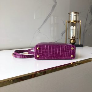 Louis Vuitton CAPUCINES - Image 7