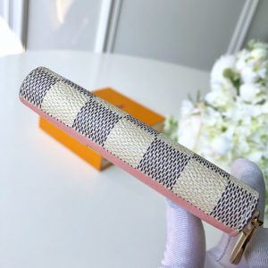 LOUIS VUITTON ZIPPY Wallet - Image 5