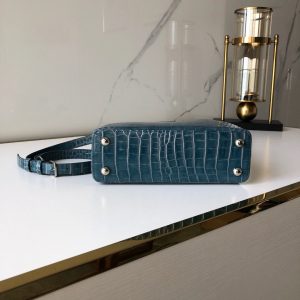 Louis Vuitton CAPUCINES - Image 6