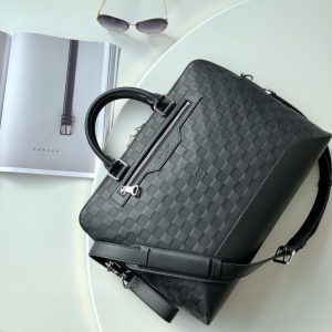 LOUIS VUITTON Avenue Soft Briefcase - Image 9