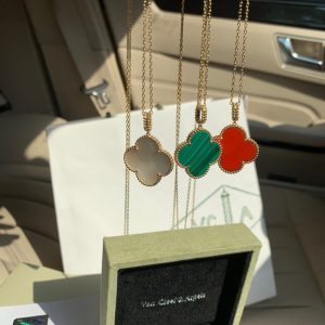 Van cleef &Arpels Necklace - Image 5