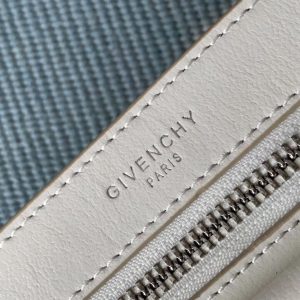 Givenchy Shoulder Bags - Image 6