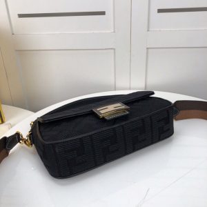Fendi Baguette - Image 7