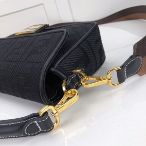 Fendi Baguette - Image 5