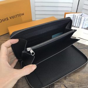 LOUIS VUITTON ZIPPY WALLET - Image 5