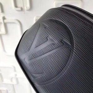 LOUIS VUITTON Bumbag Pocket - Image 3