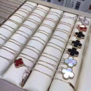 Van cleef & Arpels  Necklace - Image 4