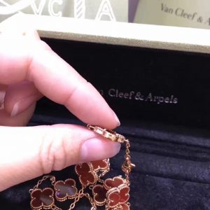 Van cleef & Arpels   Necklace - Image 4