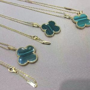 Van cleef & Arpels   Necklace - Image 9