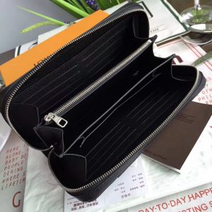 Louis Vuitton wallet - Image 9