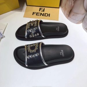 Fendi Slippers - Image 4
