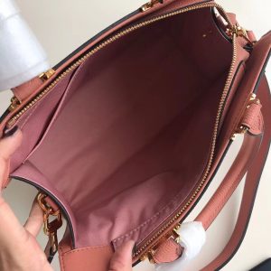 Louis Vuitton Zipped Bag - Image 7