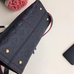 Louis Vuitton Zipped Bag - Image 4