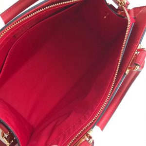 Louis Vuitton Zipped Bag - Image 4