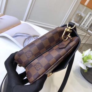 Louis Vuitton Wight - Image 4