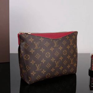 Louis Vuitton PALLAS BEAUTY CASE - Image 4