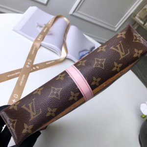 Louis Vuitton TOILETRY POUCH 26 - Image 8