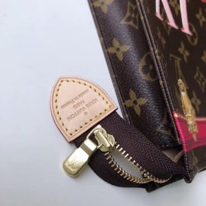 Louis Vuitton TOILETRY POUCH 26 - Image 6