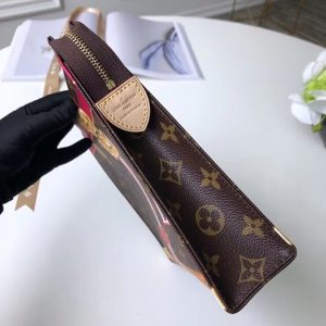 Louis Vuitton TOILETRY POUCH 26 - Image 3