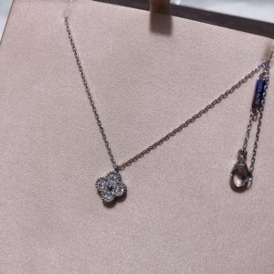 Van cleef & Arpels   Necklace - Image 12