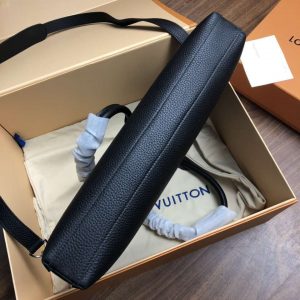 LOUIS VUITTON VICTOR BRIEFCASE - Image 4