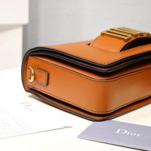 Dior Evolution Bag - Image 4