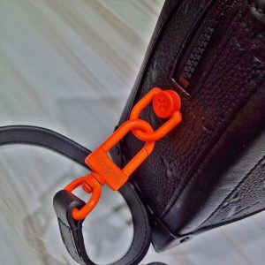 LOUIS VUITTON Virgil - Image 8