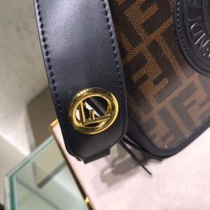 Fendi Camera Case Bag - Image 7