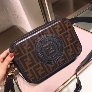 Fendi Camera Case Bag - Image 5