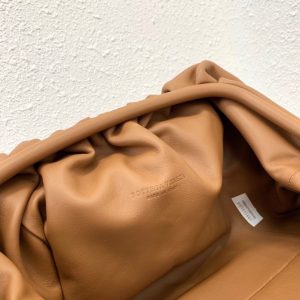 BOTTEGA VENETA Pouch - Image 8