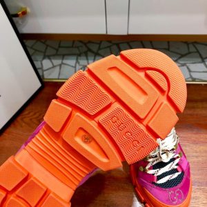 Gucci Flashtrek sneakers - Image 9