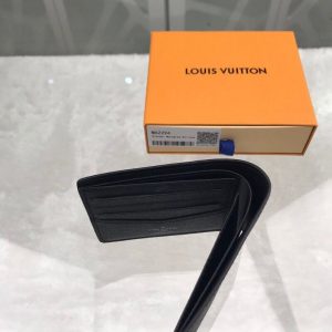 Louis Vuitton Wallet - Image 5