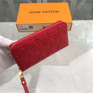 Louis Vuitton Zippy Wallet - Image 9
