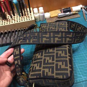 Fendi Baguette Bag - Image 5