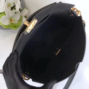 LOUIS VUITTON BENTO BOX - Image 8