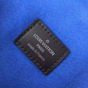 LOUIS VUITTON Bumbag Pocket - Image 8