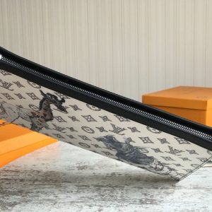 Louis Vuitton clutch bag - Image 4