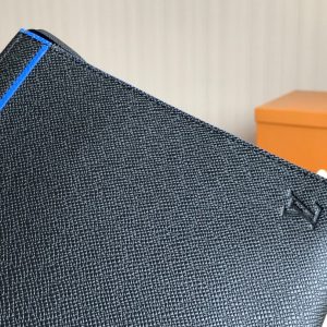 Louis Vuitton POCHETTE VOYAGE - Image 5