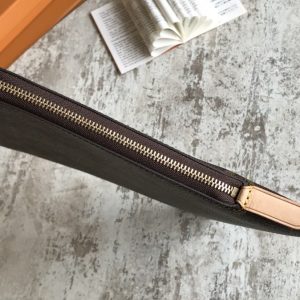 Louis Vuitton ETUI VOYAGE - Image 3