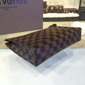 Louis Vuitton TOILETRY POUCH 26 - Image 6