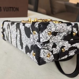 Louis Vuitton  PETITE MALLE - Image 6