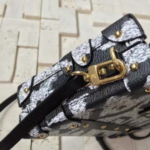 Louis Vuitton  PETITE MALLE - Image 12