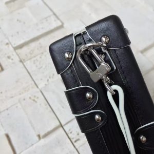 Louis Vuitton PETITE MALLE - Image 11