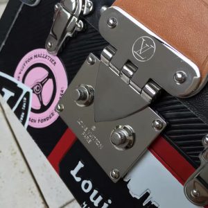 Louis Vuitton PETITE MALLE - Image 12