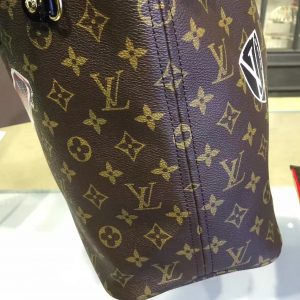 Louis Vuitton Neverfull MM - Image 5